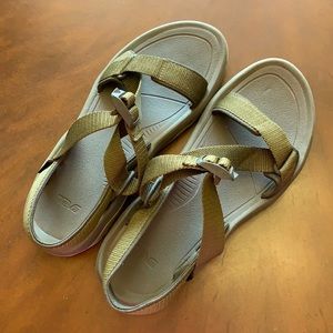 Men’s Teva Sandals